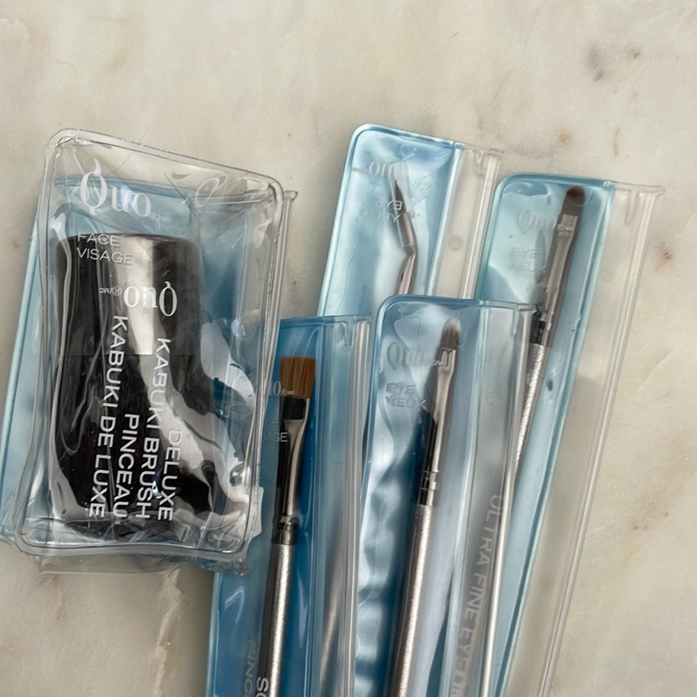 5 Quo brushes